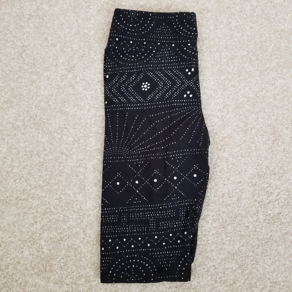 LuLaRoe Pants - ⚠️FINAL PRICE⚠️LuLaRoe Aztec Leggings